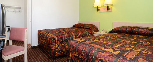 קוראלוויל Super 7 Motel מראה חיצוני תמונה